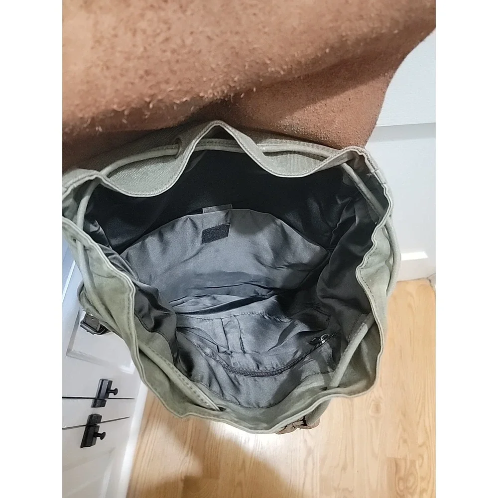 Distressed Heavy Duty Green Canvas & Leather Backpack OKPTA1519426, OK.0973628